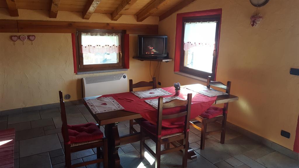 Maien Piolet Milieu Appartement Doues Buitenkant foto